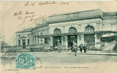 Gare Denfert-Rochereau de la ligne de  Sceaux Place Denfert Rochereau.JPG