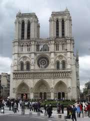 Notre-  Dame de Paris façade.jpg