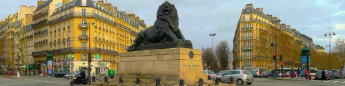 place denfert-rochereau face au lion.jpg