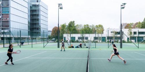cité internationale universitaire l'été sportif©_Antoine_Meyssonnier-4814-sports-tennis-scaled.jpg
